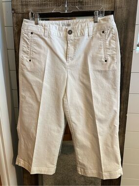Christopher & Banks Women’s White Capri Pants Size 12 Stretch Cotton cropped